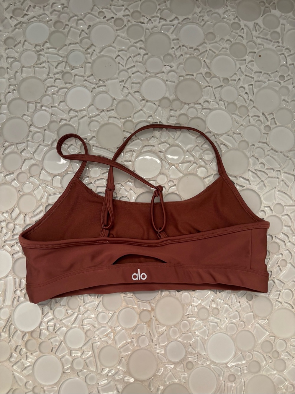 alo yoga sports bra
